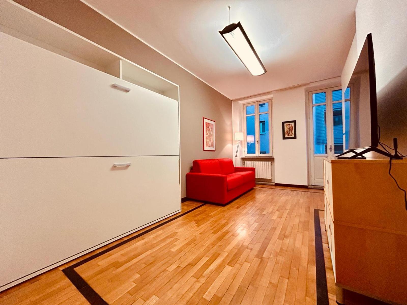 Kibilu - Via Medaglie D'Oro Centro Citta Con Parcheggio Διαμέρισμα Βαρέζε Εξωτερικό φωτογραφία
