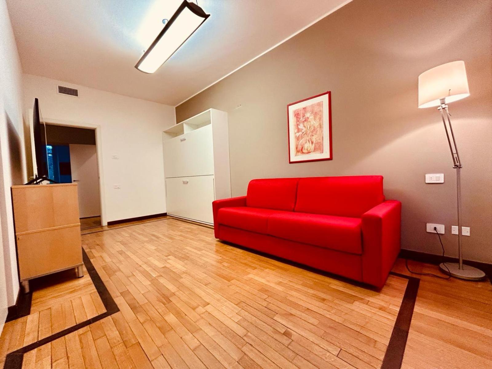 Kibilu - Via Medaglie D'Oro Centro Citta Con Parcheggio Διαμέρισμα Βαρέζε Εξωτερικό φωτογραφία